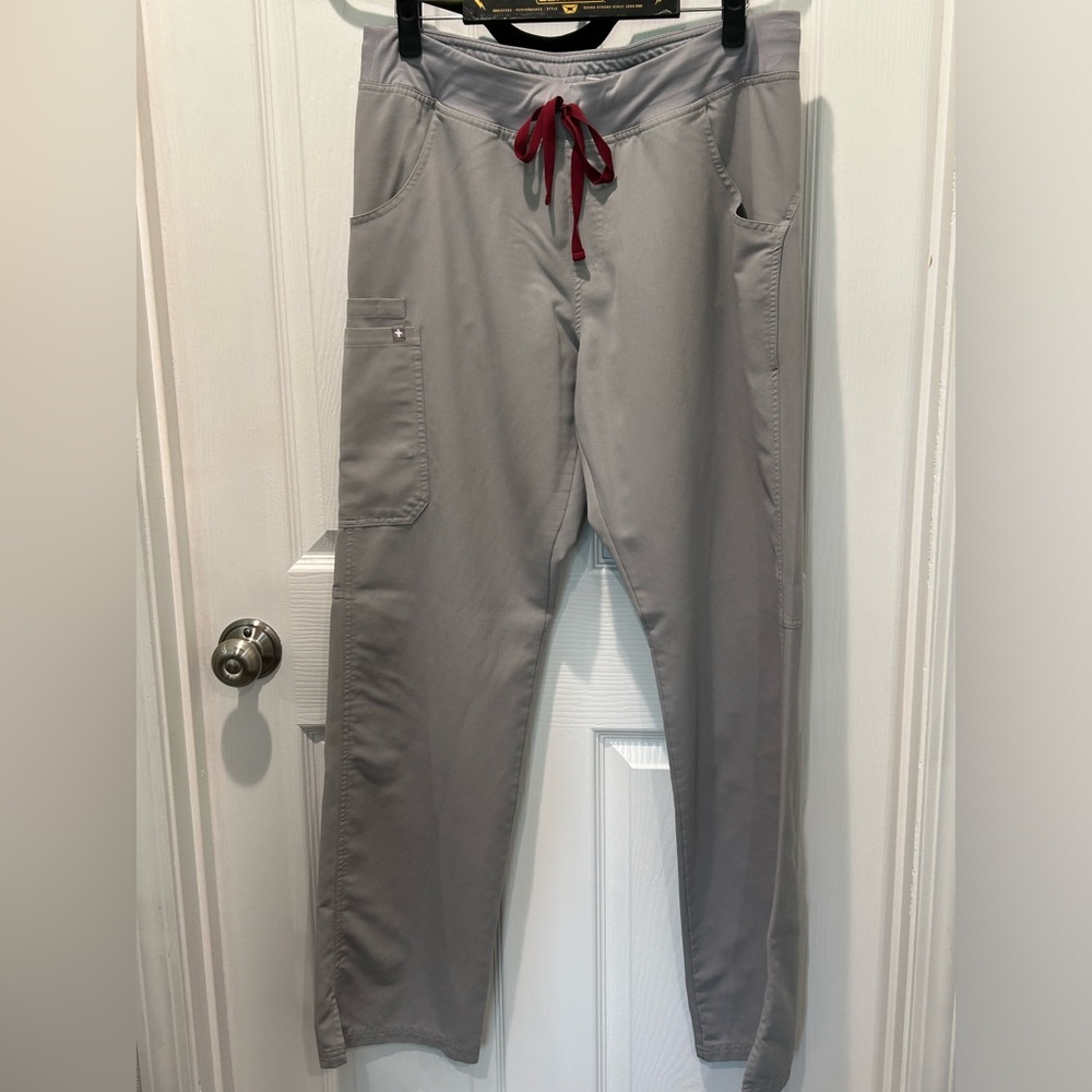 Figs Cement Kade Cargos LT